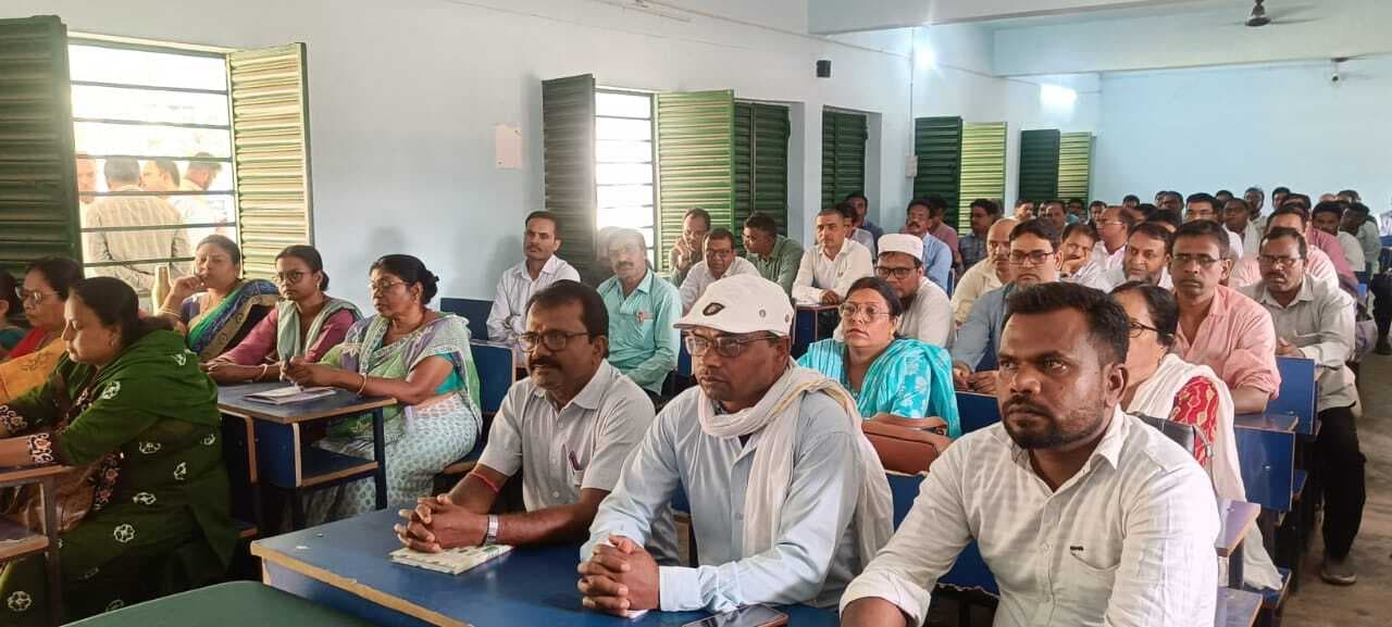 हर स्थिति में बच्चों को मध्याह्न भोजन उपलब्ध करायें : बीइइओ