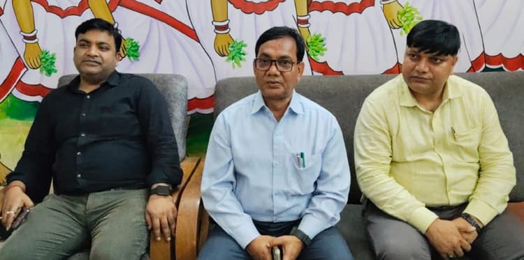 Bokaro News : चिकित्सकों का अवकाश रद्द करने का नहीं मिला है पत्र : सिविल सर्जन