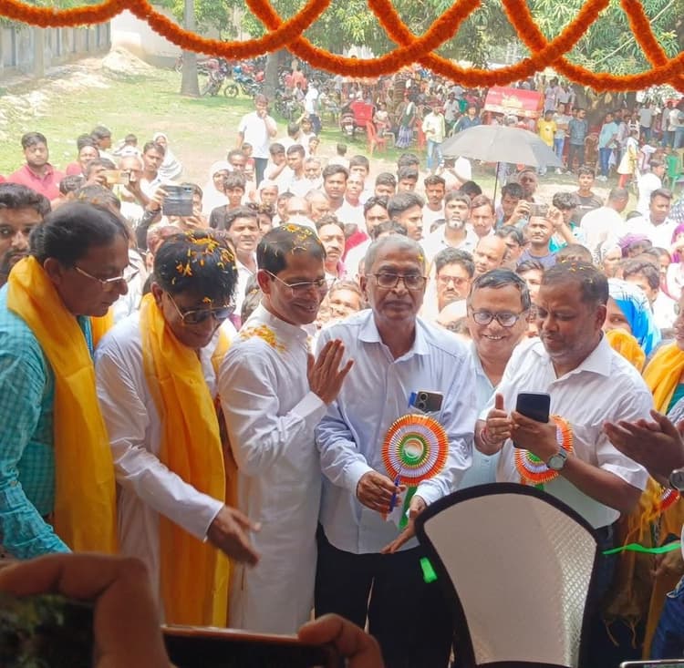 बल्लालपुर में नये स्वास्थ्य केंद्र का हुआ उद्घाटन