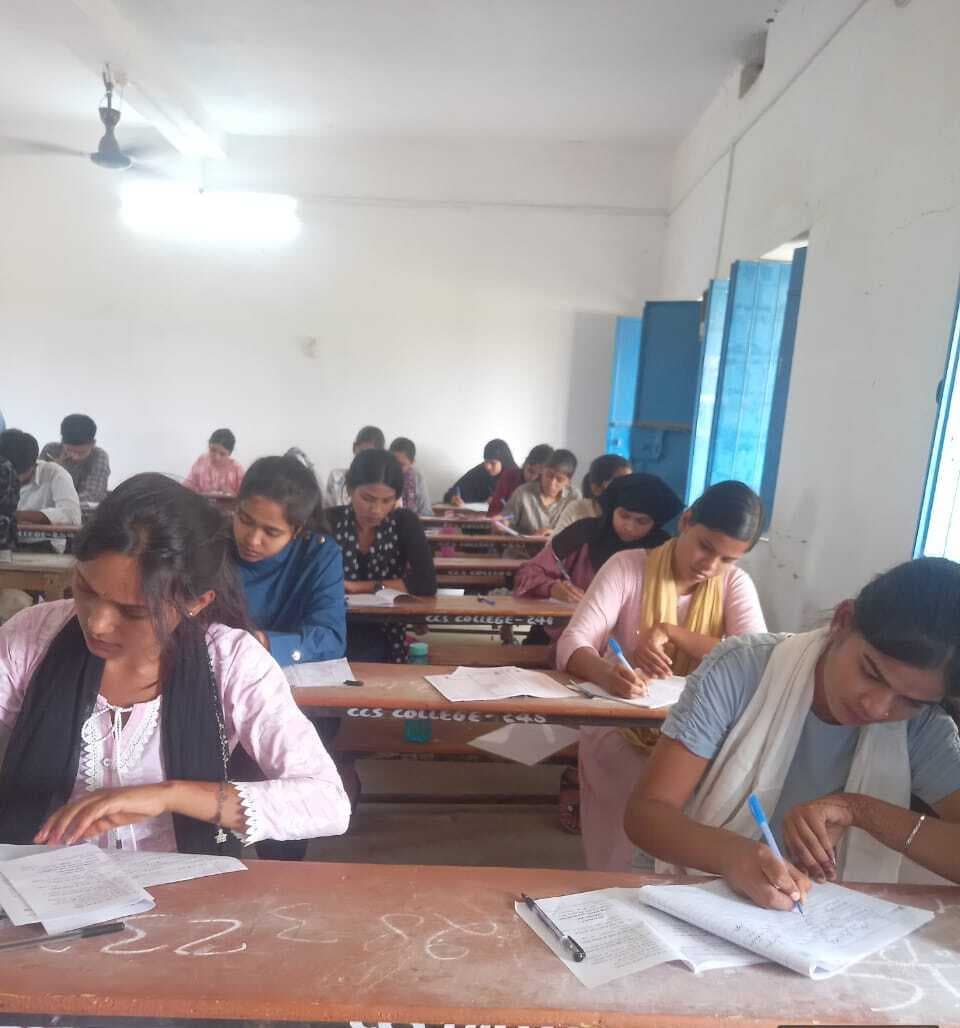 चौधरी चरण सिंह महाविद्यालय में यूजी सेमेस्टर फोर की परीक्षा कल से