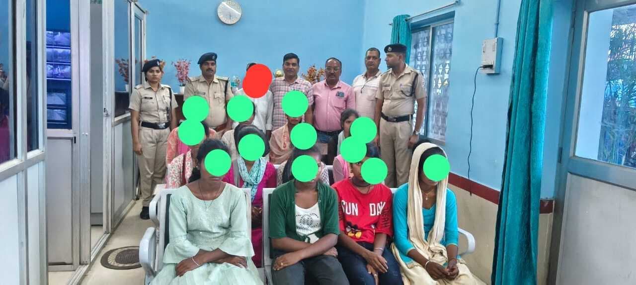 डेहरी में बाल तस्कर को गिरफ्तार कर 12 बच्चियों को कराया गया मुक्त