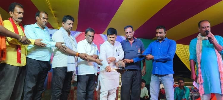 Motihari: महायज्ञ के दौरान सांस्कृतिक कार्यक्रम का आयोजन