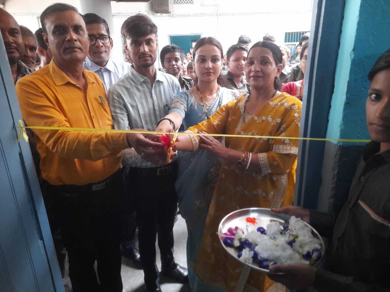 एमएसआर सैनिक स्कूल में विशेष स्मार्ट क्लास का किया गया शुभारंभ