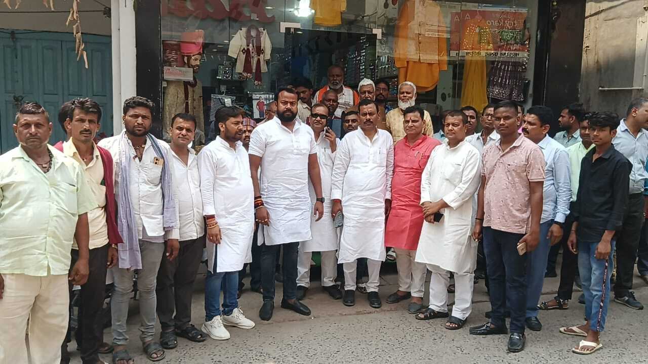 Bhagalpur news मृतक विनय गुप्ता के परिजन से लोजपा (आर) का शिष्ट मंडल मिला