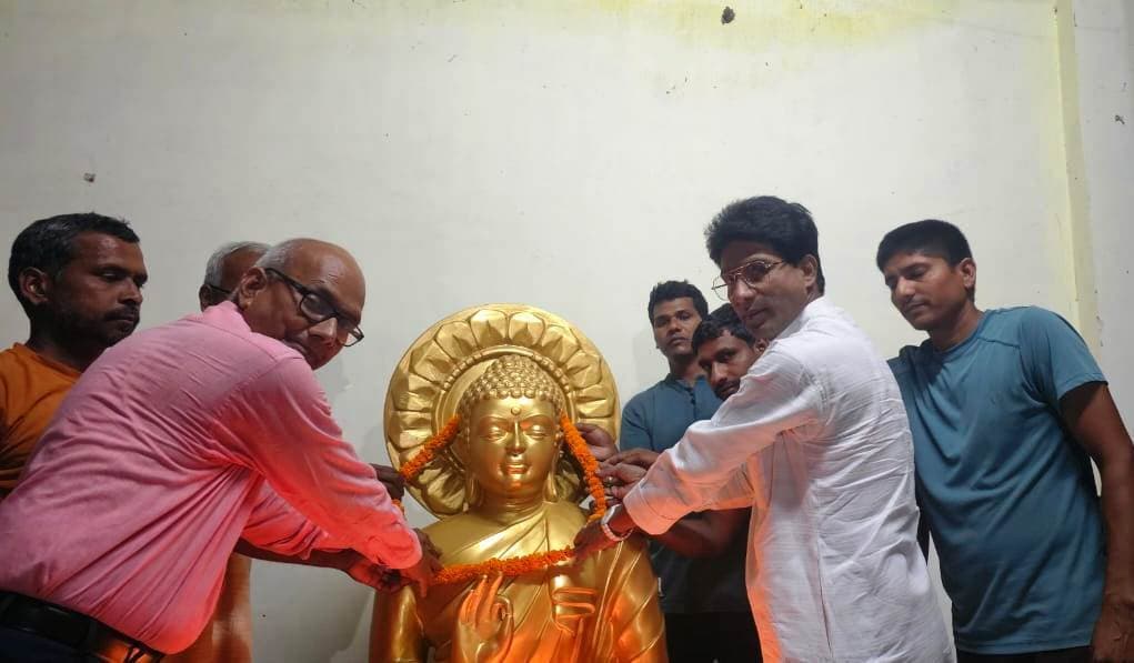 भगवान बुद्ध ने विश्व को दया, शांति व करुणा का संदेश दिया