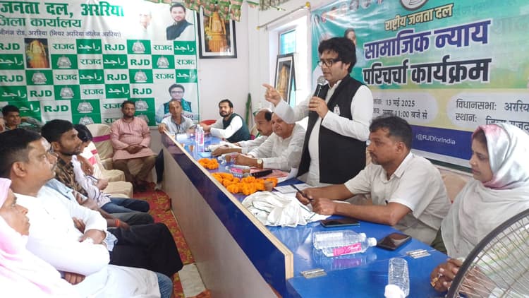 तेजस्वी के किये कामों को जन-जन तक पहुंचाने की जरूरत