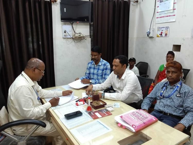 Chaibasa News : कैंसर पीड़ित 3 मरीजों के इलाज को 9.57 लाख स्वीकृत