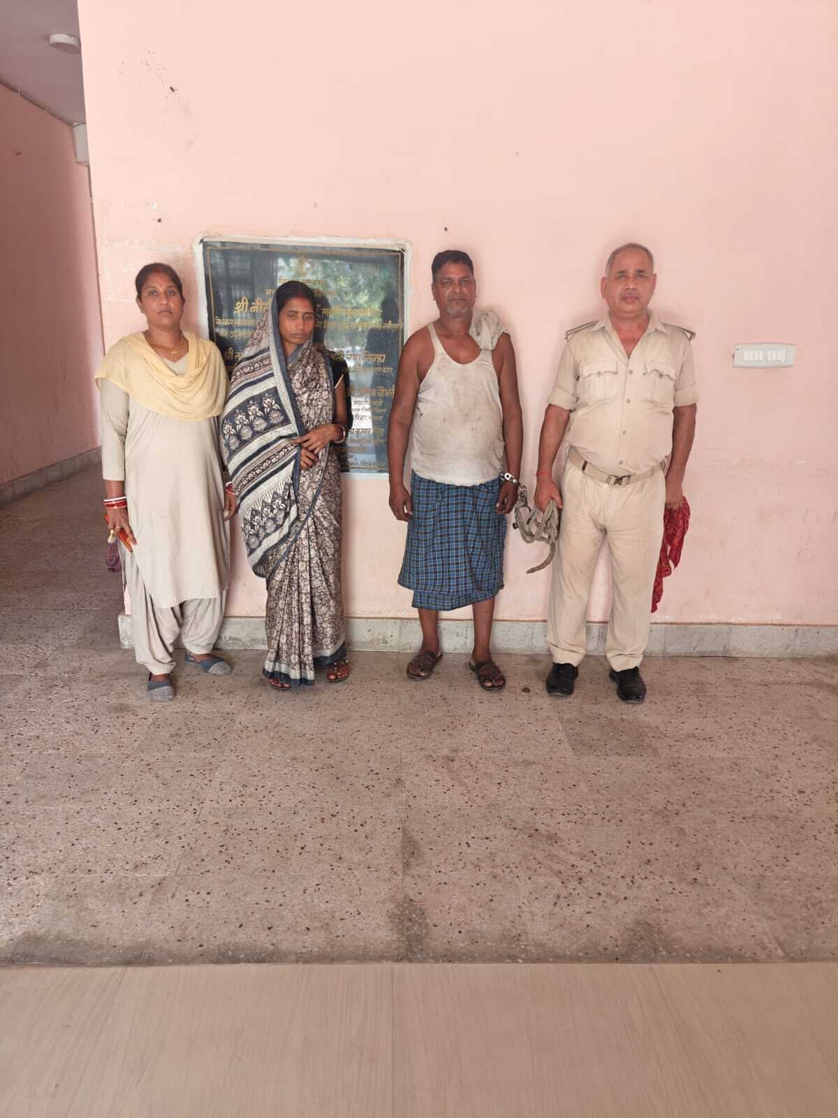 महिला सहित दो शराब तस्कर गिरफ्तार