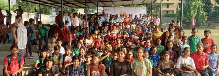 Seraikela Kharsawan : हार से घबराएं नहीं, मेहनत करें : पांडेय