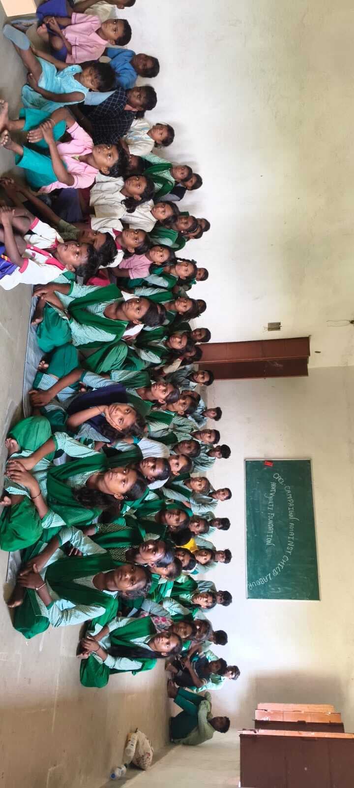 Giridih News :बच्चों को नियमित स्कूल आने के लिए किया जागरूक