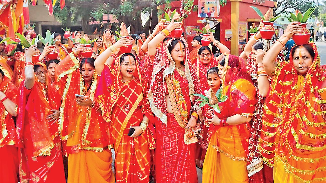 Ranchi News: कलश यात्रा निकली, भागवत कथा हुई शुरू