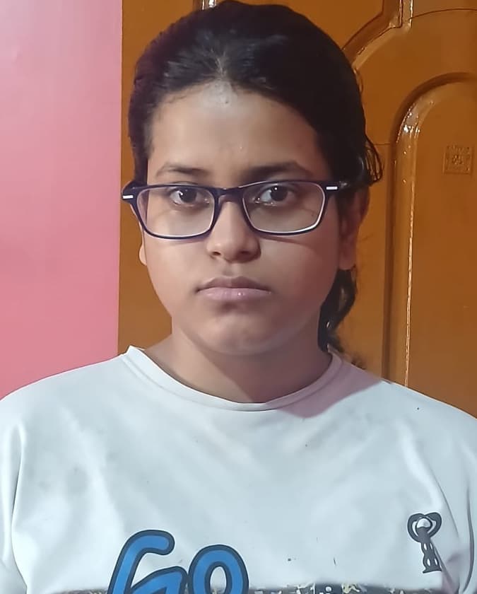 सीबीएससी 12वीं में कामयाबी हासिल कर स्नेहा ने किया गौरवान्वित