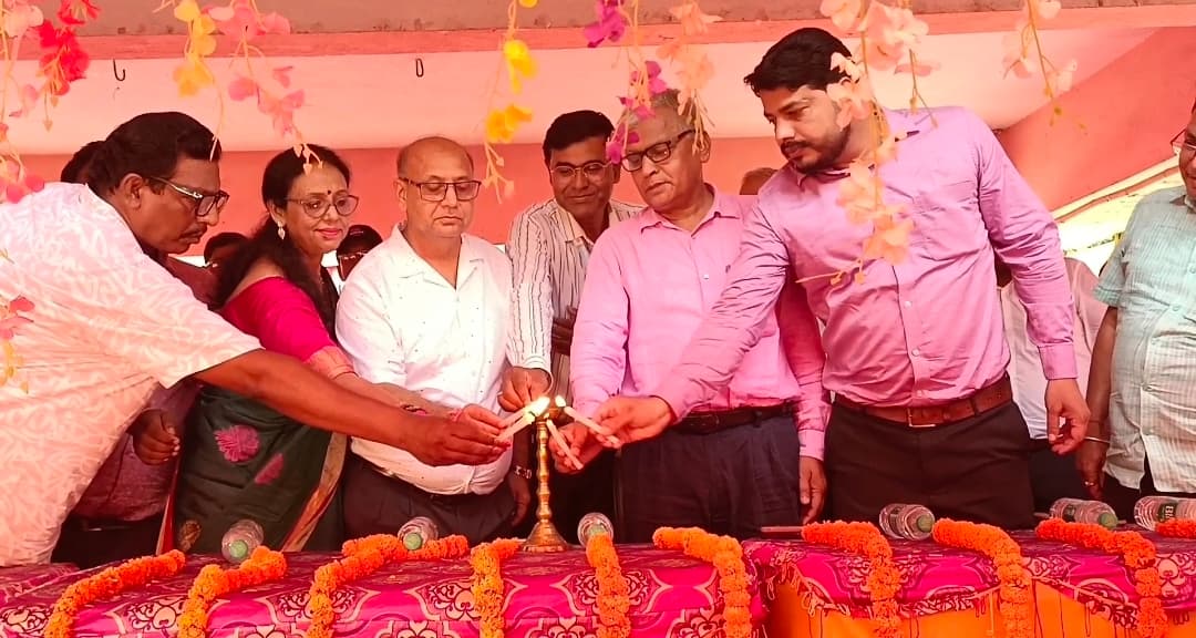 बीइओ को सेवानिवृति पर दी गई विदाई