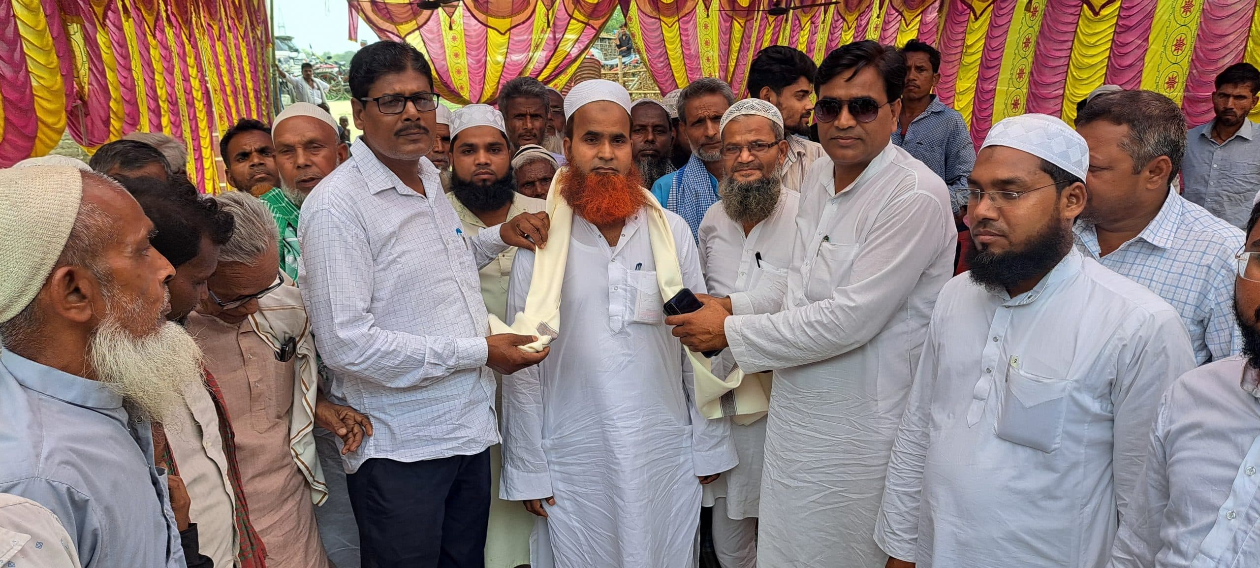 हज यात्रा के लिए रवाना हुए मो रफीक, जनप्रतिनिधियों ने दी मुबारकबाद