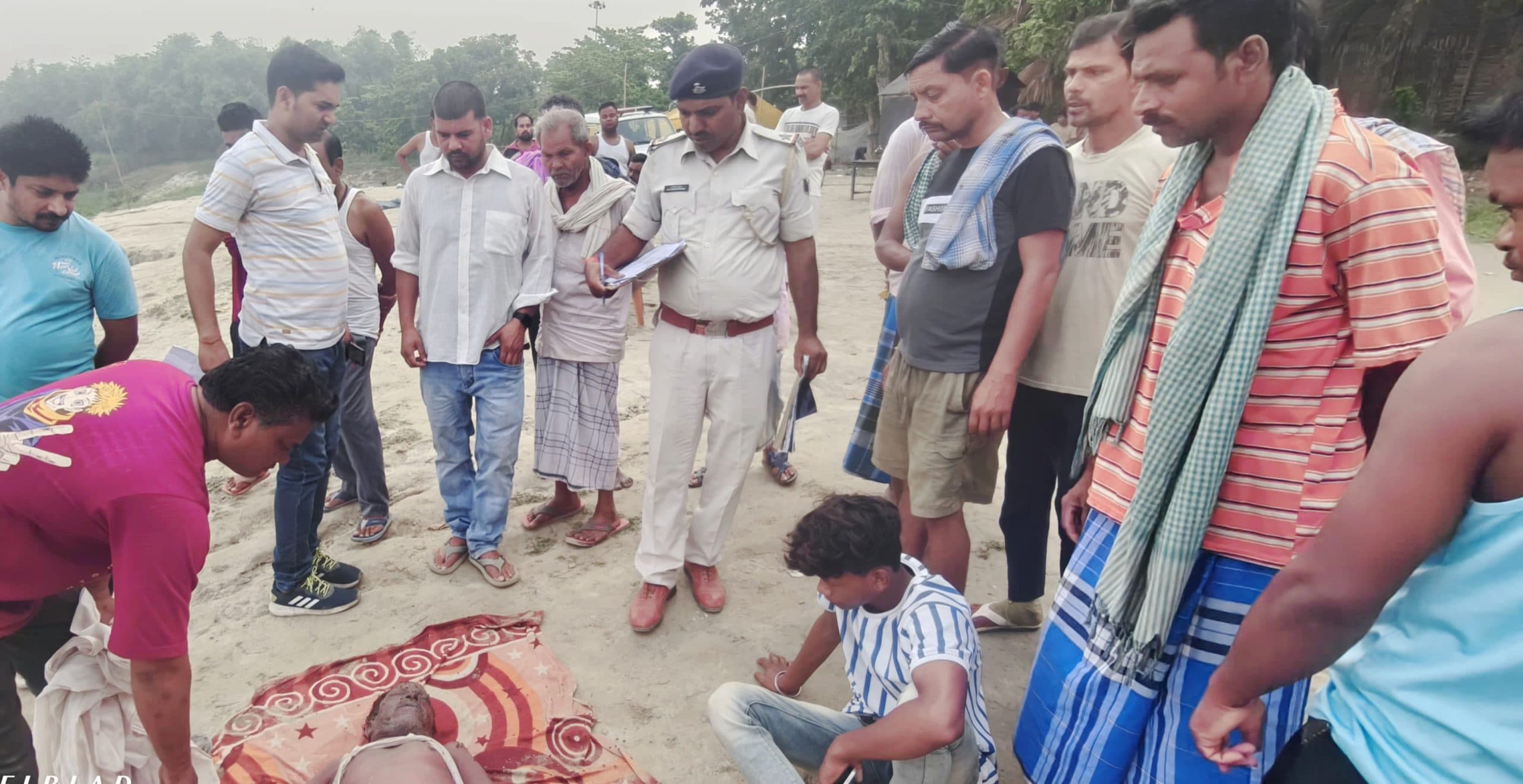 गंगा घाट में डूबे बुजुर्ग का शव बरामद