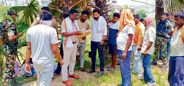 लावारिस समझ पुलिस ने दफना दिया था शव, फोटो से हुई पहचान
