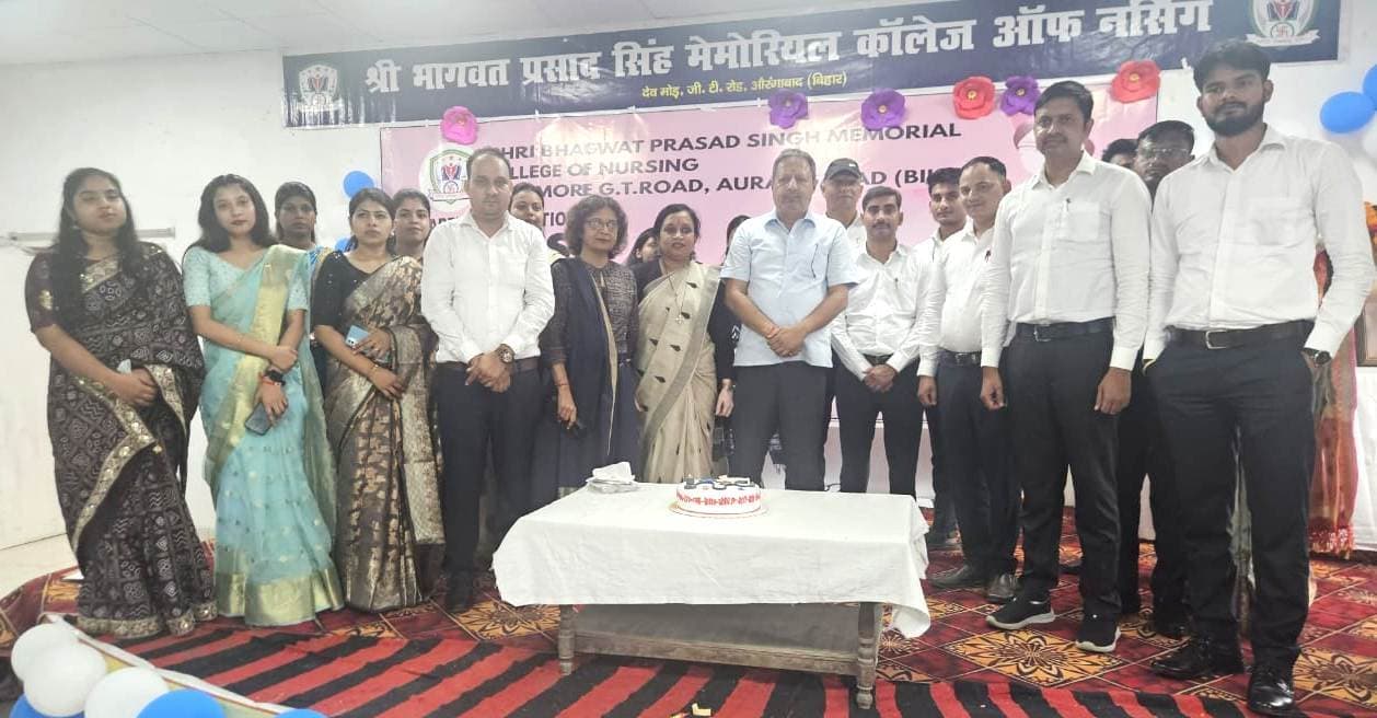 नर्सों का सेवाभाव, मरीज का दुःख आधा कर देती है : अभय