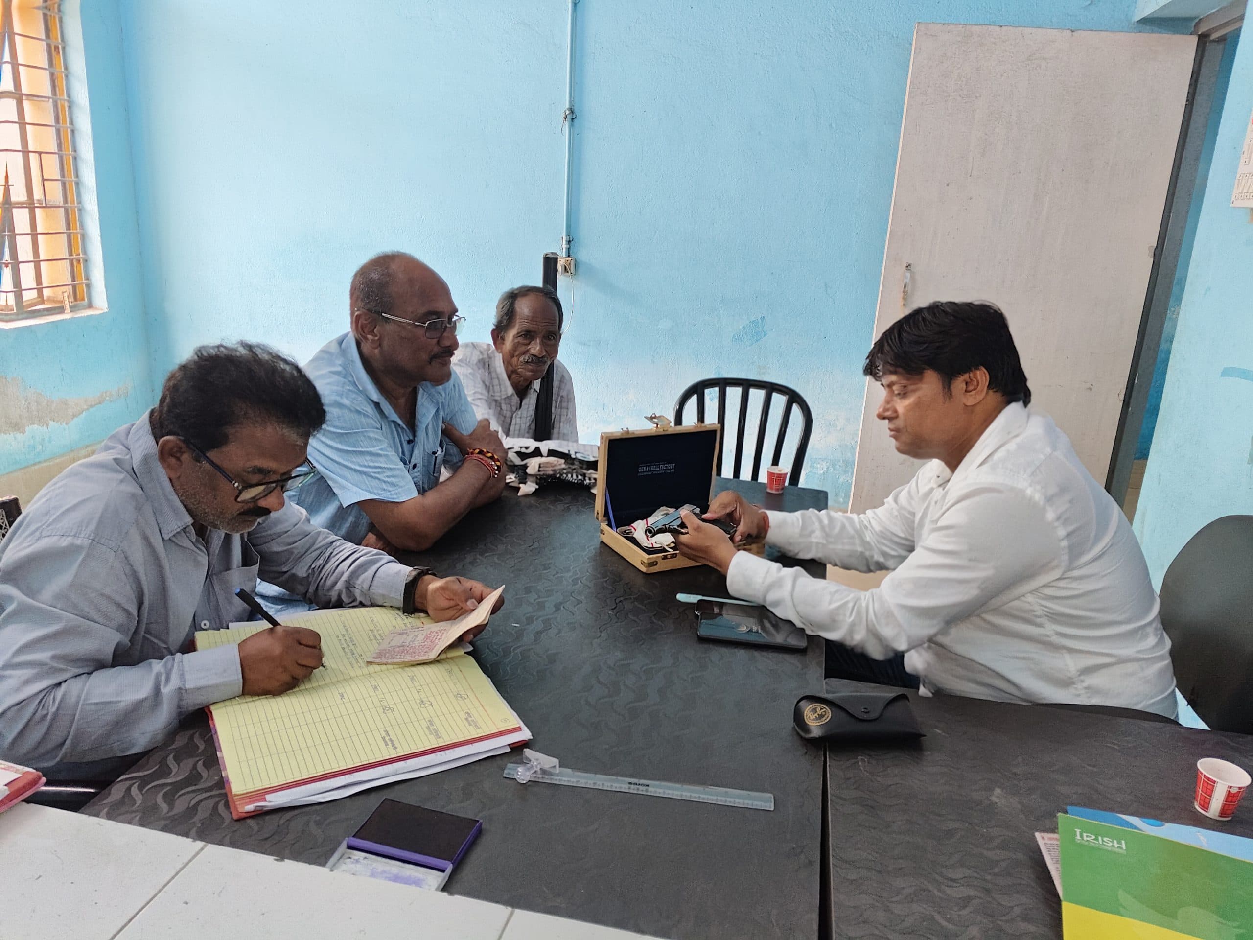 जिले में लाइसेंसी आर्म्स के सत्यापन का कार्य जारी