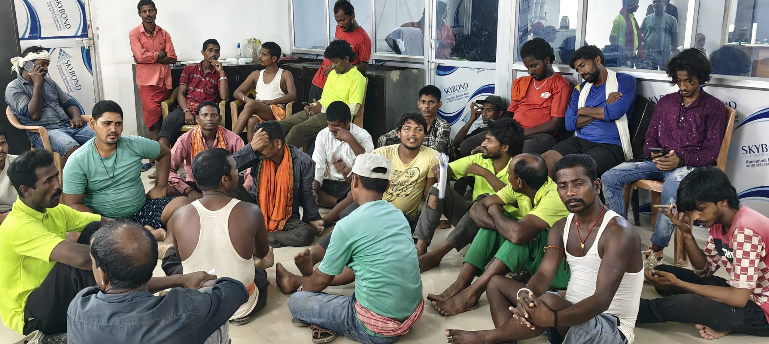 Madhubani News : सफाई कर्मी ने दूसरे दिन भी जारी रखी हड़ताल