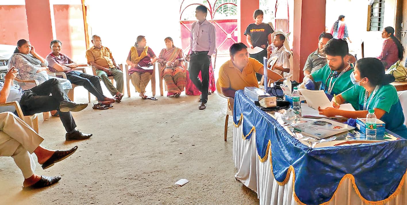 कोकर में प्रभात खबर ने लगाया जांच शिविर