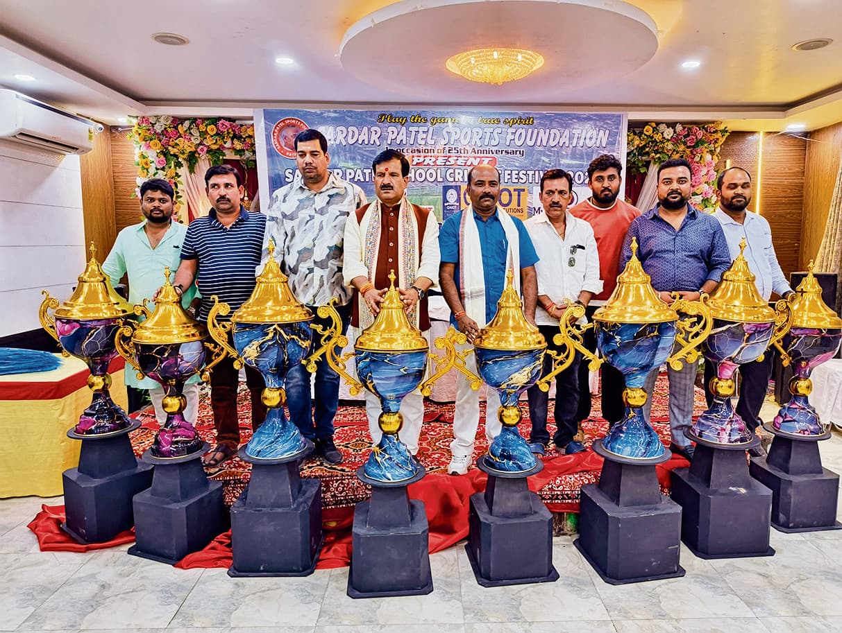 सरदार पटेल क्रिकेट फेस्टिवल की ट्रॉफी का हुआ अनावरण