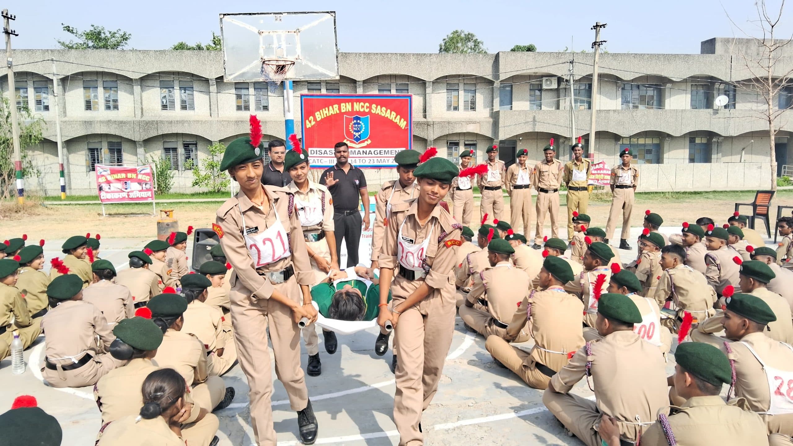एनसीसी कैडेटों को आपदा के समय बचने के बताये सुरक्षा उपाय