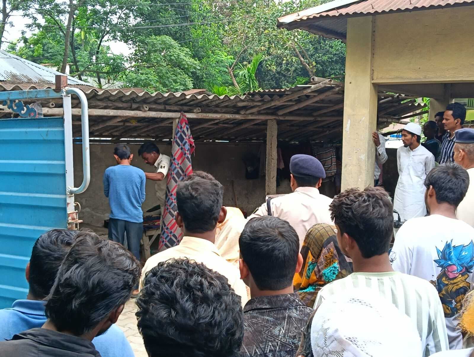 फंदे से लटका मिला शव, जांच में जुटी पुलिस