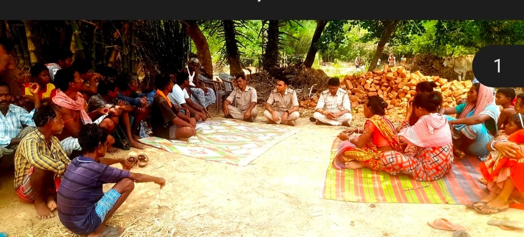 बागडेहरी पुलिस ने चरकाडीह गांव में चलाया जागरूकता अभियान