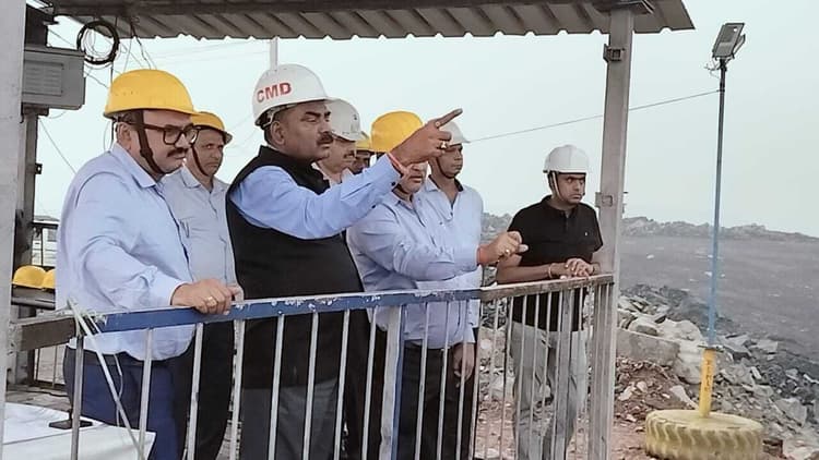 Bokaro News : एकेके ओसीपी और कारो परियोजना का सीएमडी ने किया निरीक्षण