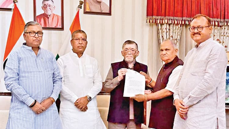 Bokaro MLA News : भाजपा ने राज्यपाल से मिलकर बोकारो विधायक श्वेता सिंह पर कार्रवाई की मांग की