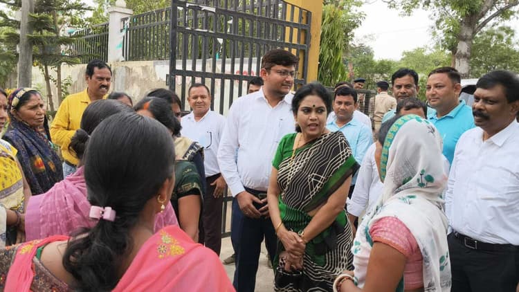 बेहतर पढ़ाई कराएं शिक्षक : डॉ एस सिद्धार्थ