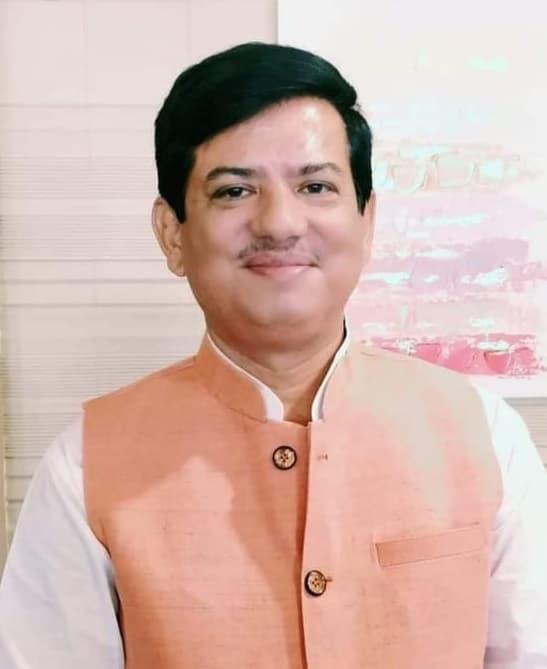 ग्रेड-पे कार्यपालक सहायक का अधिकार है : एमएलसी