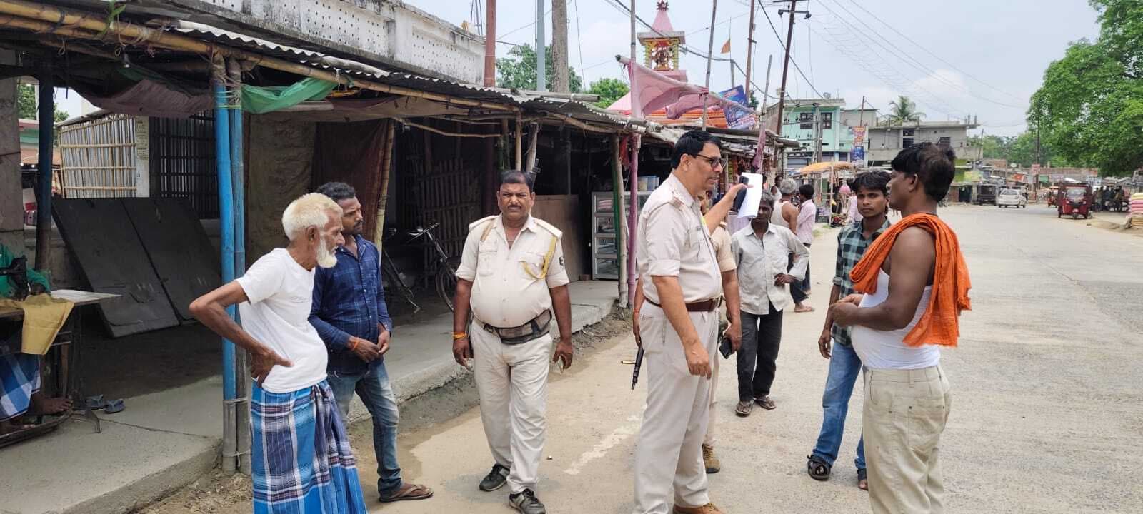 मिठाई दुकान से नकदी समेत सामान की चोरी