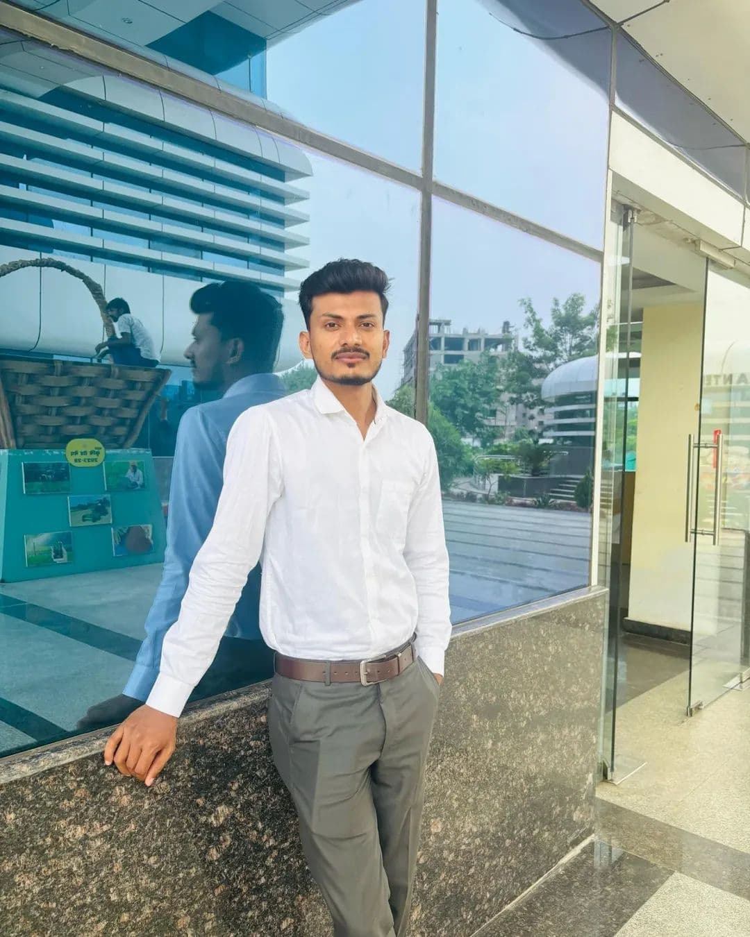 बीपीएससी में सफलता पाकर मनतेश बने बीएचओ