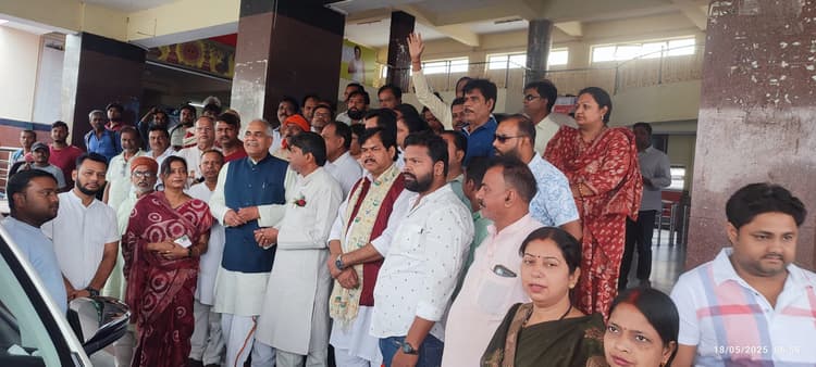 निष्ठावान व मेहनती कार्यकर्ताओं के परिश्रम से भाजपा को मिल रही शक्ति: नागेंद्र नाथ