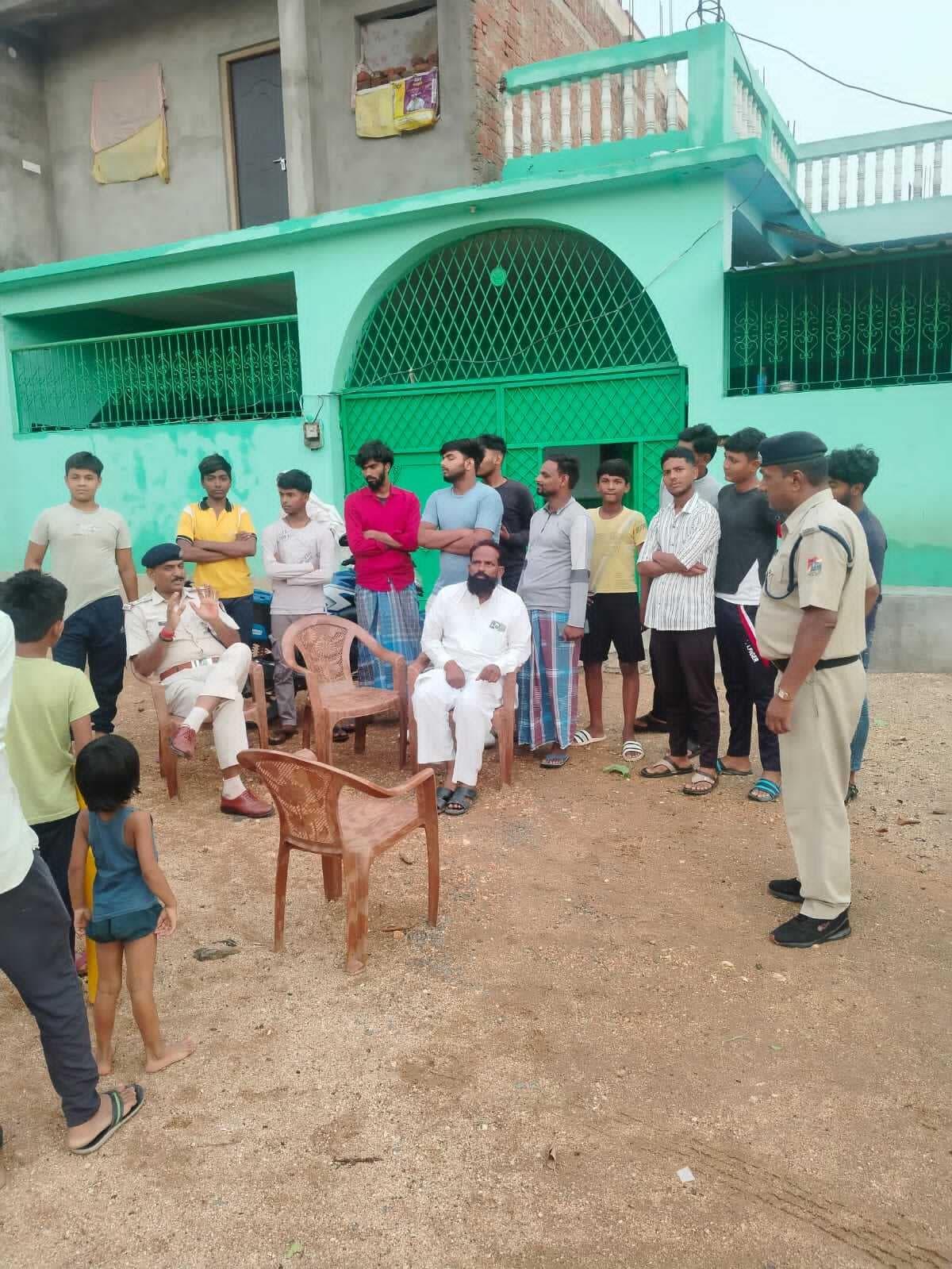 Giridih News : आरपीएफ ने चलाया जागरूकता अभियान