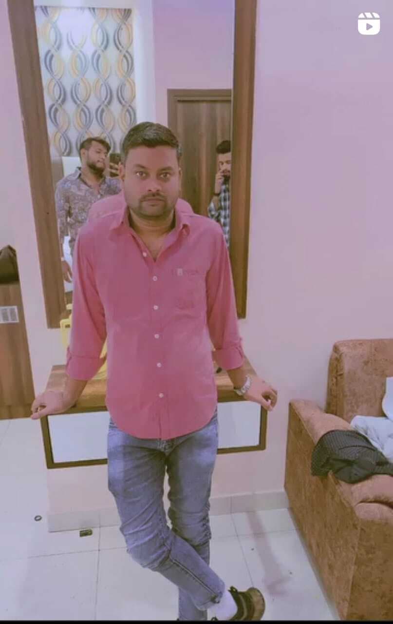 ऑटो चालक की गोलियों से भून कर हत्या, विरोध में सड़क जाम