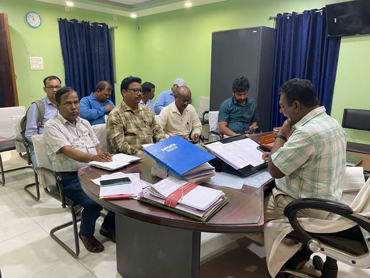 धान रोपनी के दौरान विधि व्यवस्था पर रखें नजर : एसडीओ