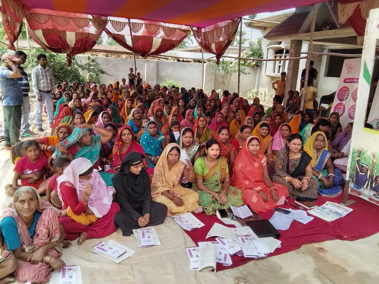 महिला संवाद कार्यक्रम में जीविका दीदियों को दी गयी योजनाओं की जानकारी