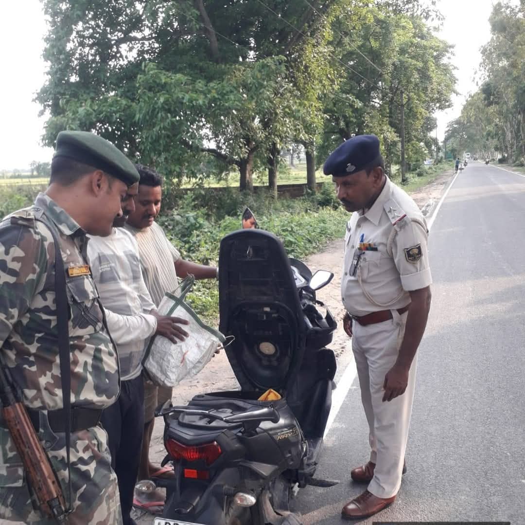 पुलिस ने चलाया वाहन चेकिंग अभियान