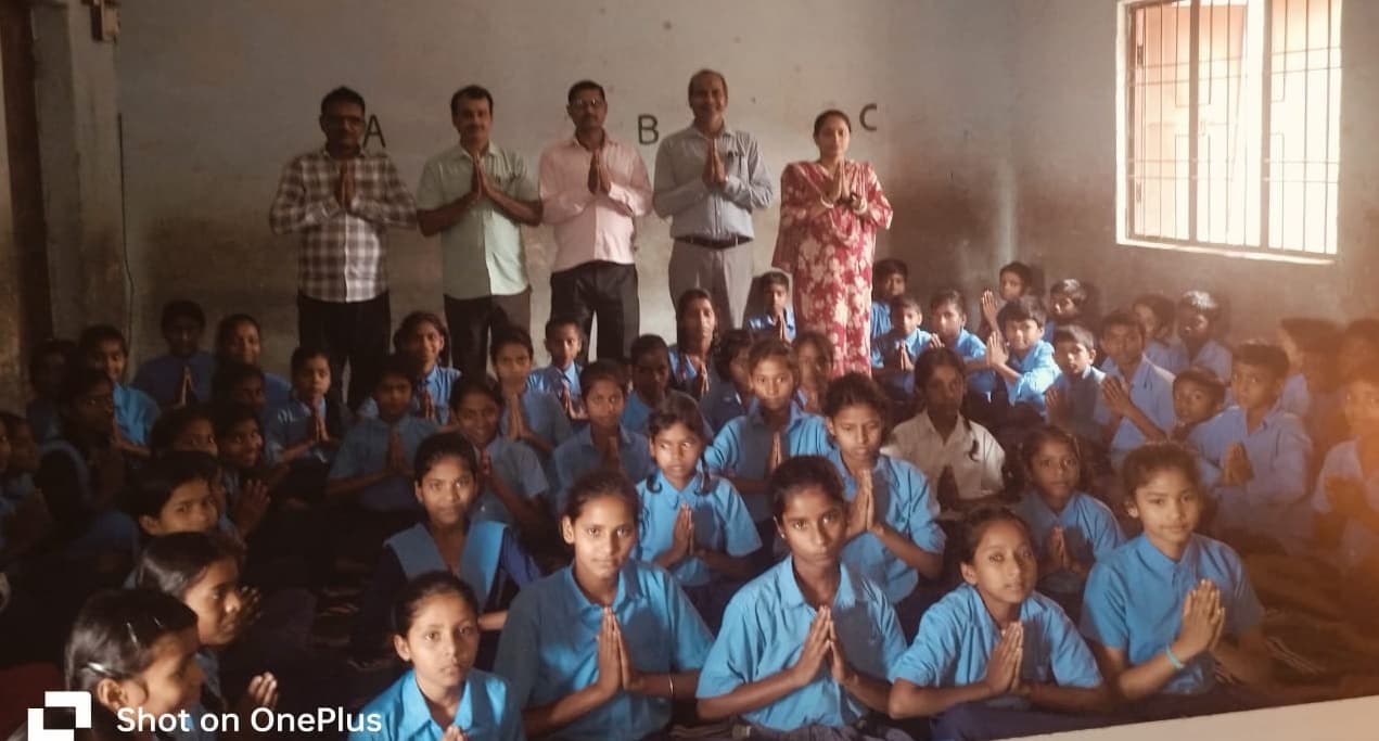 मध्य विद्यालय कासिमपुर में सात दिवसीय विद्यालय स्तरीय समर कैंप शुरु