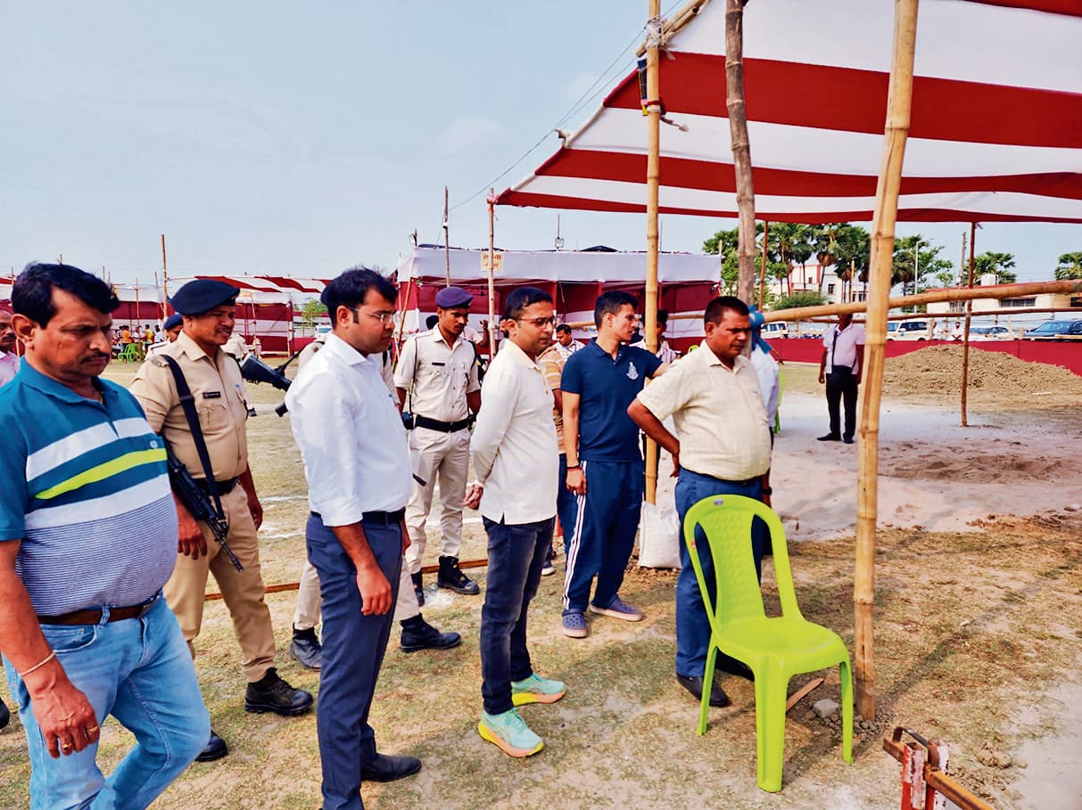 पहले दिन 700 अभ्यर्थी थे आमंत्रित, 248 रहे अनुपस्थित और 137 पाये गये योग्य