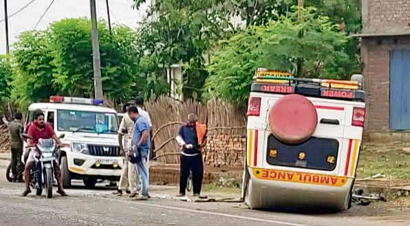 एनएच-531 पर बह रहा सीवर का पानी, जलजमाव से टूटी सड़क