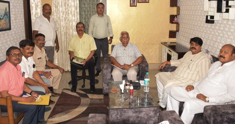 Bokaro News : देसी गाय की नस्ल सुधारने को लेकर होगा राष्ट्रीय सेमिनार : राजीव रंजन