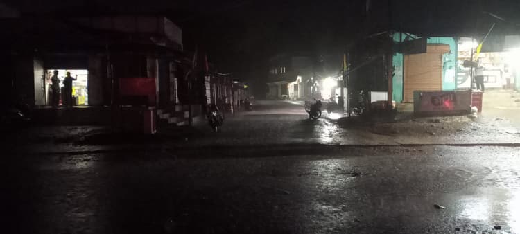 East Singhbhum News : गालूडीह : आठ पंचायतों में बिजली कटौती से हजारों ग्रामीण परेशान