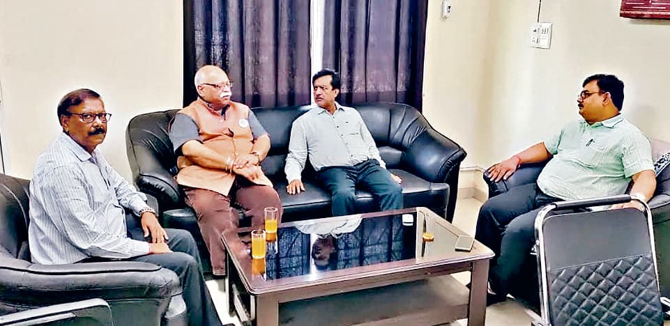 Ranchi News : जेएसओयू पहुंचे नालंदा विवि के वीसी