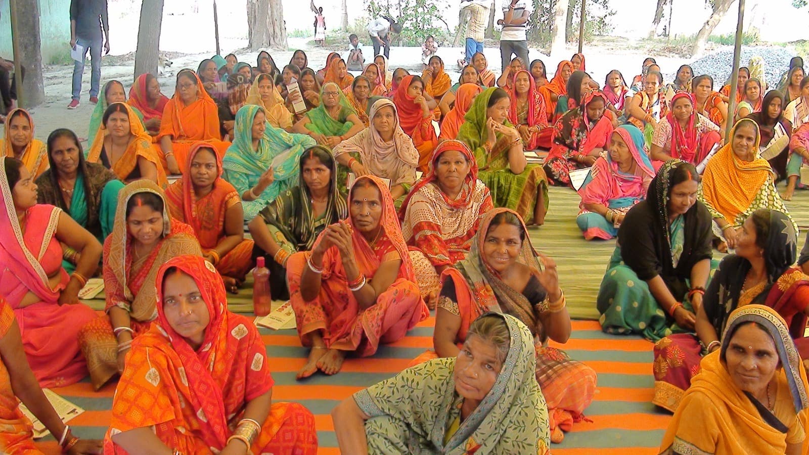 गांव-गांव पहुंची सरकार की बात, दो लाख दीदियों से हुआ सीधा संवाद