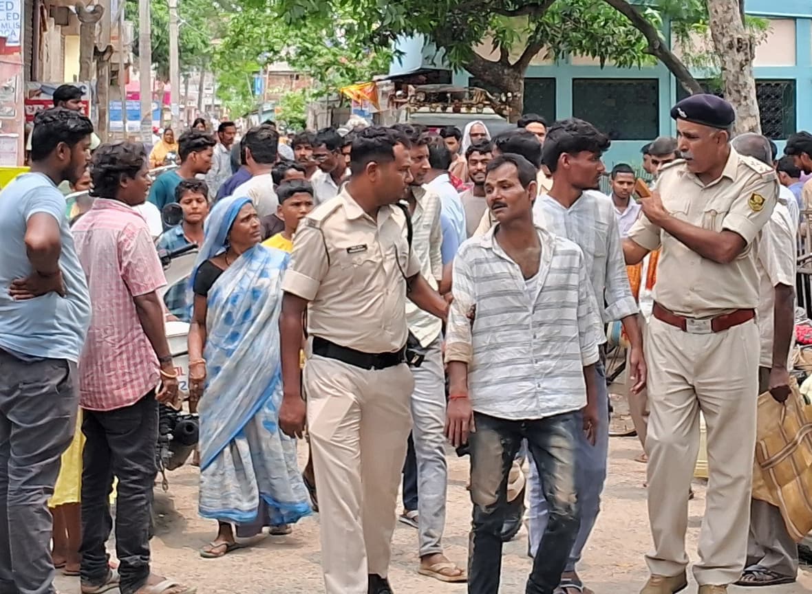 बनमनखी स्टेशन पर ट्रेन से उतर रही महिला से झपटमारी, सहरसा के चार धराये