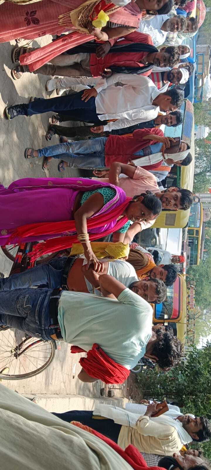 समधन व समधी बनने जा रहे थे हमसफर, परिजनों ने पकड़ा