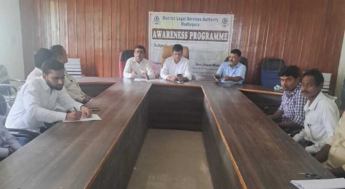 बेसहारा बच्चों की पहचान कर कल्याणकारी योजनाओं से जोड़ा जायेगा